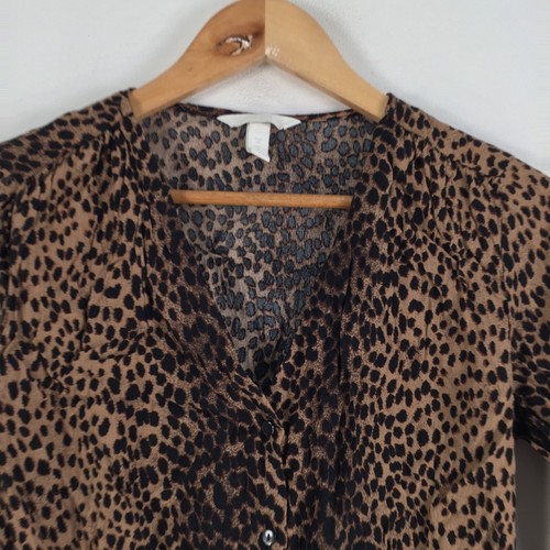 H&M womens blouse top size 8 brown leopard long sleeve Vneck viscose 062963 - Picture 2 of 8