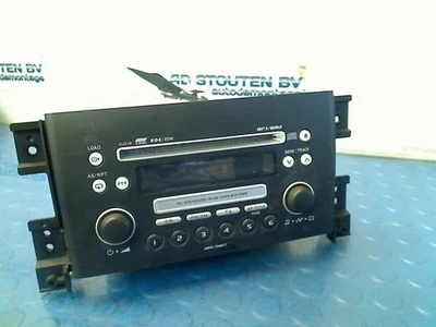 LECTEUR CD Suzuki Grand Vitara II (JT) SUV 2.4 16V (J24B) 2010 0006093 - Photo 1/4