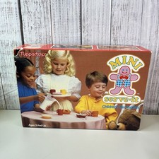 Tupperware Toys Play Set Kids Mini Serve It Harvest Color 9 Pc Vintage 1987 USA