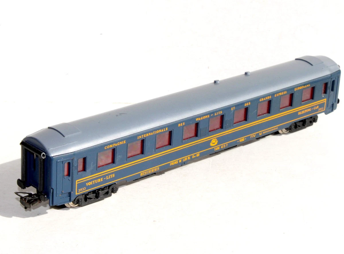 Lot De 2 Wagons De Train (voyageurs + Lits) échelle 0 - Marque Jep - Occasion