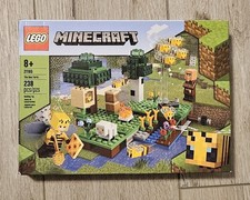 LEGO Minecraft: The Bee Farm 21165