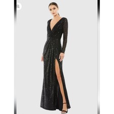 NWT Ieena for Mac Duggal Black Sequined Long Sleeve Gown Size 6