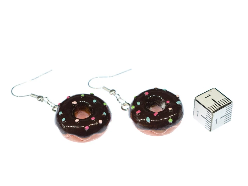 Ciambella Multicolore Perle Orecchini Pendenti Smalto Spruzza Fast Food USA 23mm - Immagine 3 di 4