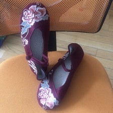 Single Cheongsam Shoes Costume Shoes Hanfu Shoes Low Heel Shallow Mouth  
