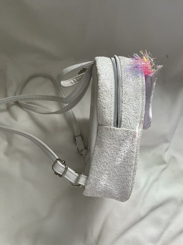 PLACE Iridescent Sequins Unicorn Mini Purse/Backpack With Pin - Picture 3 of 8