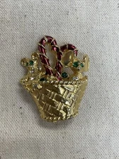 Signed AVANTE Vintage MICE Basket BROOCH Pin Rhinestone X-mas Candy Cane Jewelry