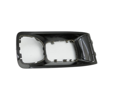Aschenbecher Ascher mit Anzünder Buchse Einbaurahmen für Citroen C5 RD TD 12-14