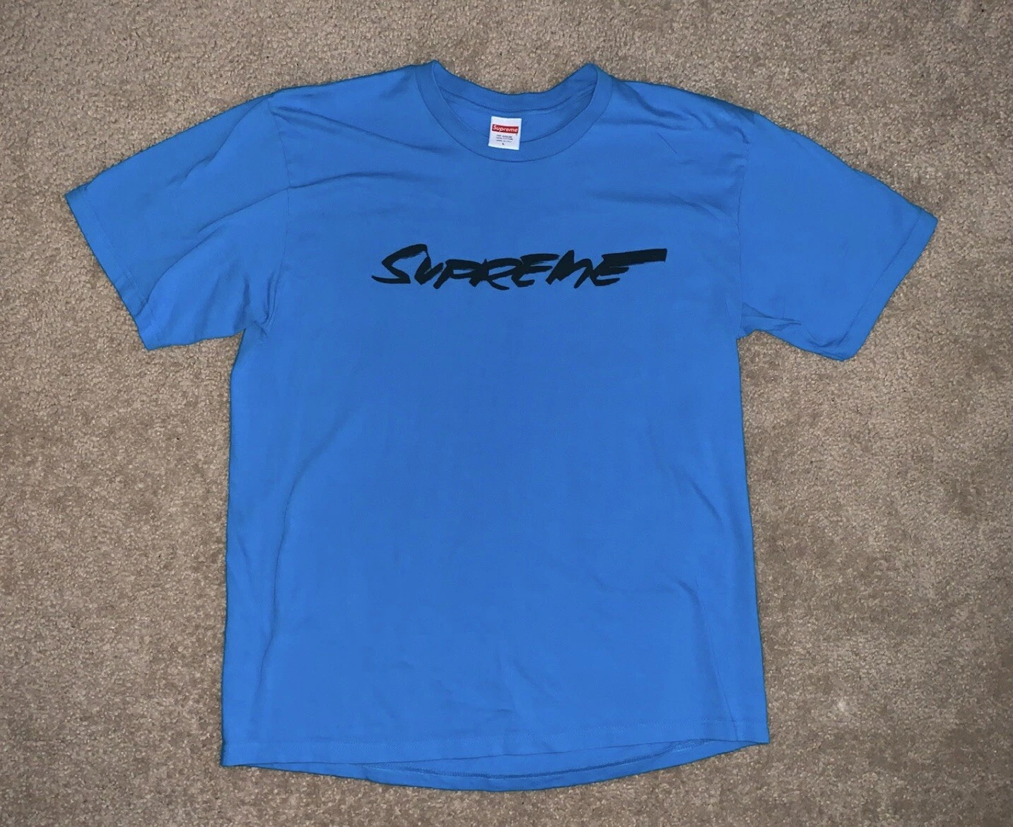 Tee shirt logo Supreme Futura (FW20) bleu taille grande