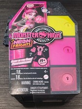 ​Monster High Neon Frights Draculaura Doll Skulltimate Secrets 125+Looks 2023
