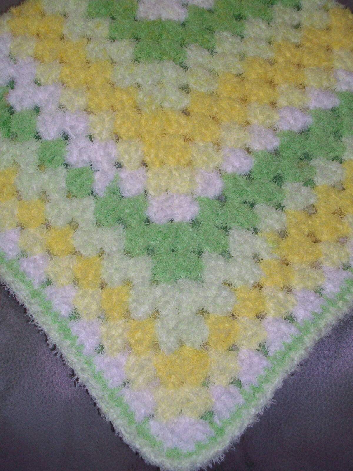 HANDMADE Crochet Cuddly Bernat Pipsqueak Baby Blanket Afghan Color