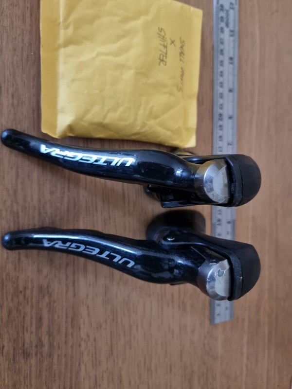 Shimano Ultegra ST 6800 11 speed road bike shifter