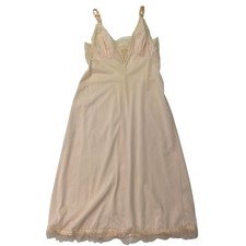 VTG Vanity Fair Slip Womens Sz 32 Pink Ruffle Full Satin Lace Granny Cottage