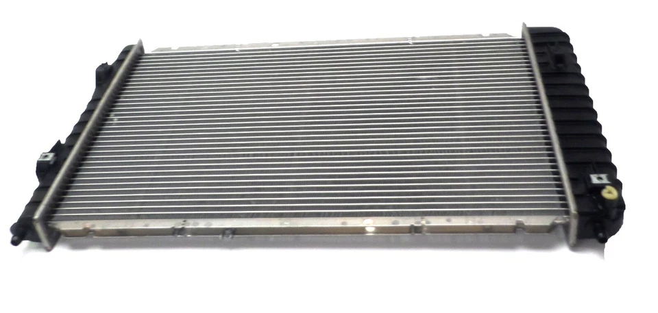 22724215 Nuevo radiador de refrigeración del motor OEM 2004-05 Chevy Cavalier Pontiac Sunfire Foto 4 de 4