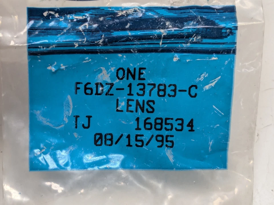 Lente de luz domo interior Ford Taurus/Mercury Sable F6DZ-13783-C nuevo de stock Foto 2 de 2