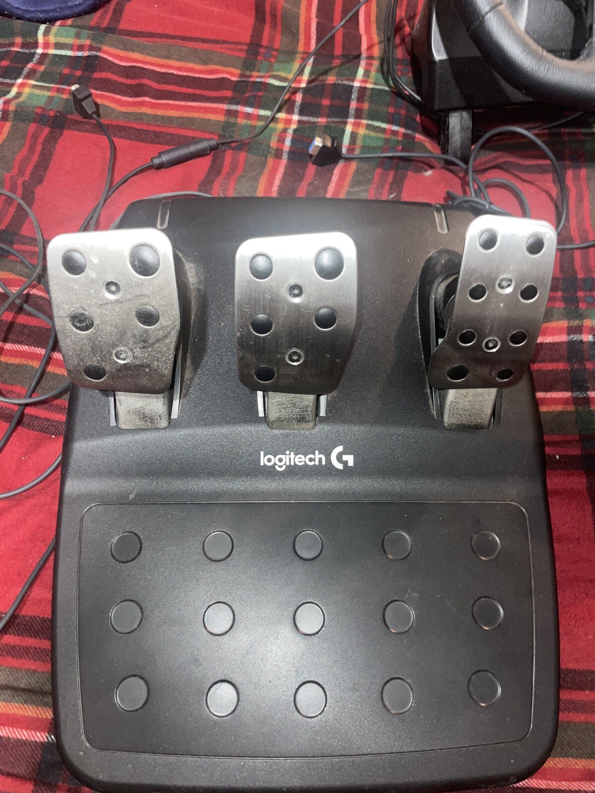 Logitech G920 Racing Wheel, Pedals and Shifter Bundle for Xbox XS One