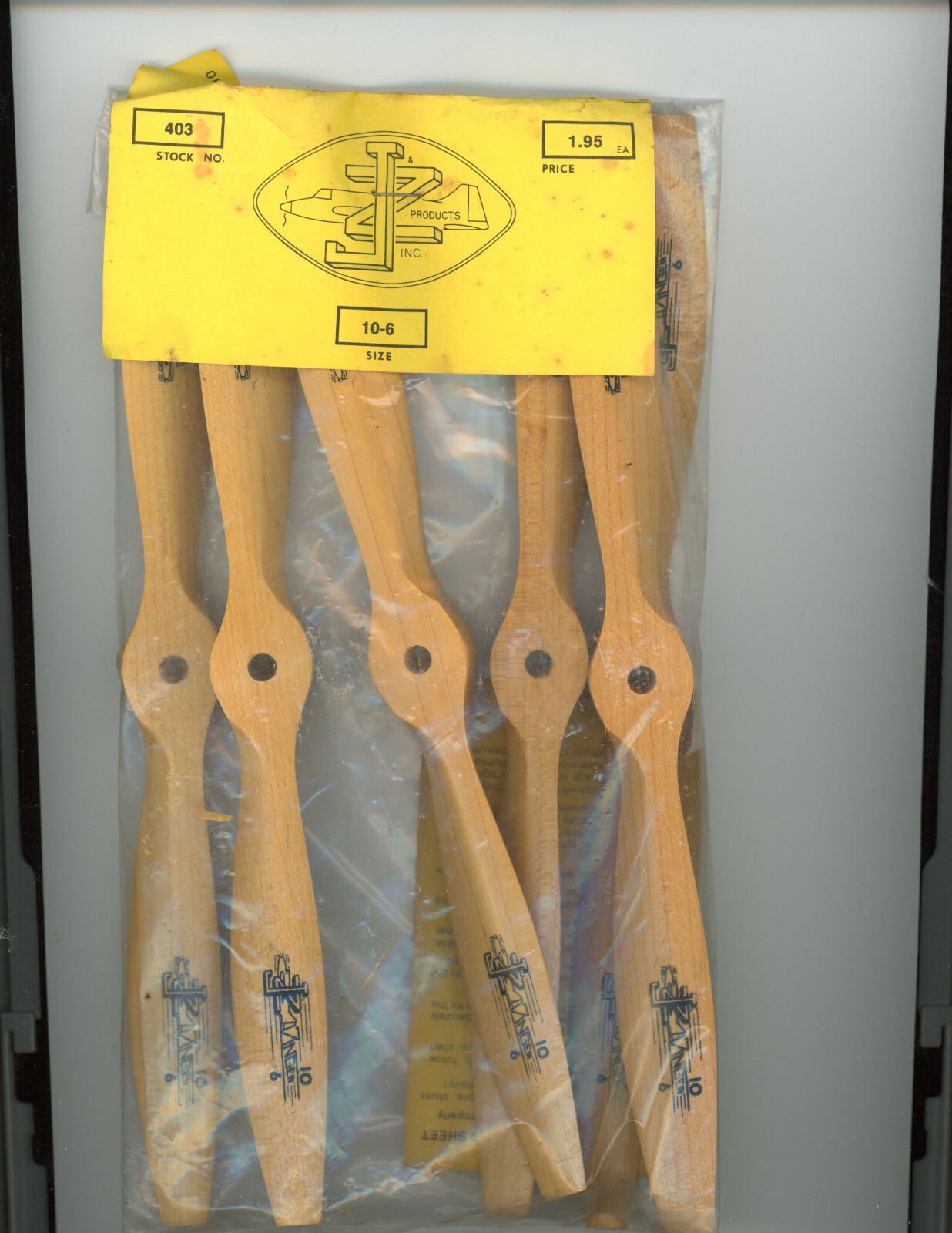 JT Zinger 106 Propellers (10" dia., 6 degree pitch) 2x6 pack (12