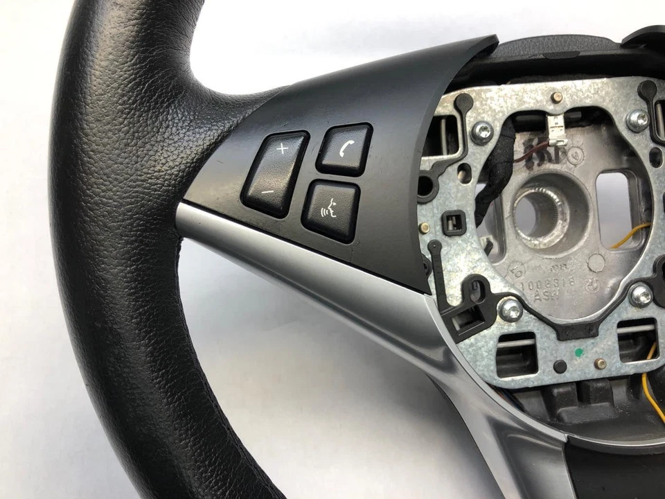 2008 宝马 535xi 轿车/旅行车 A/T 黑色皮革 3 辐条运动方向盘 — 第 2/4 张图片