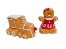 New Christmas Cracker Barrel Salt Pepper Shakers Train & Gingerbread Girl Decor