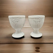 2 KPM Berlin Porcelain Egg Cups By Johannes Henke White Floral Elegant 