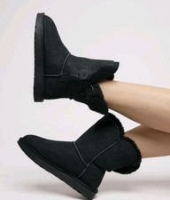 Ugg Women's Bailey Button Il Black Suede Sheepskin Lined Winter Boots Size 7