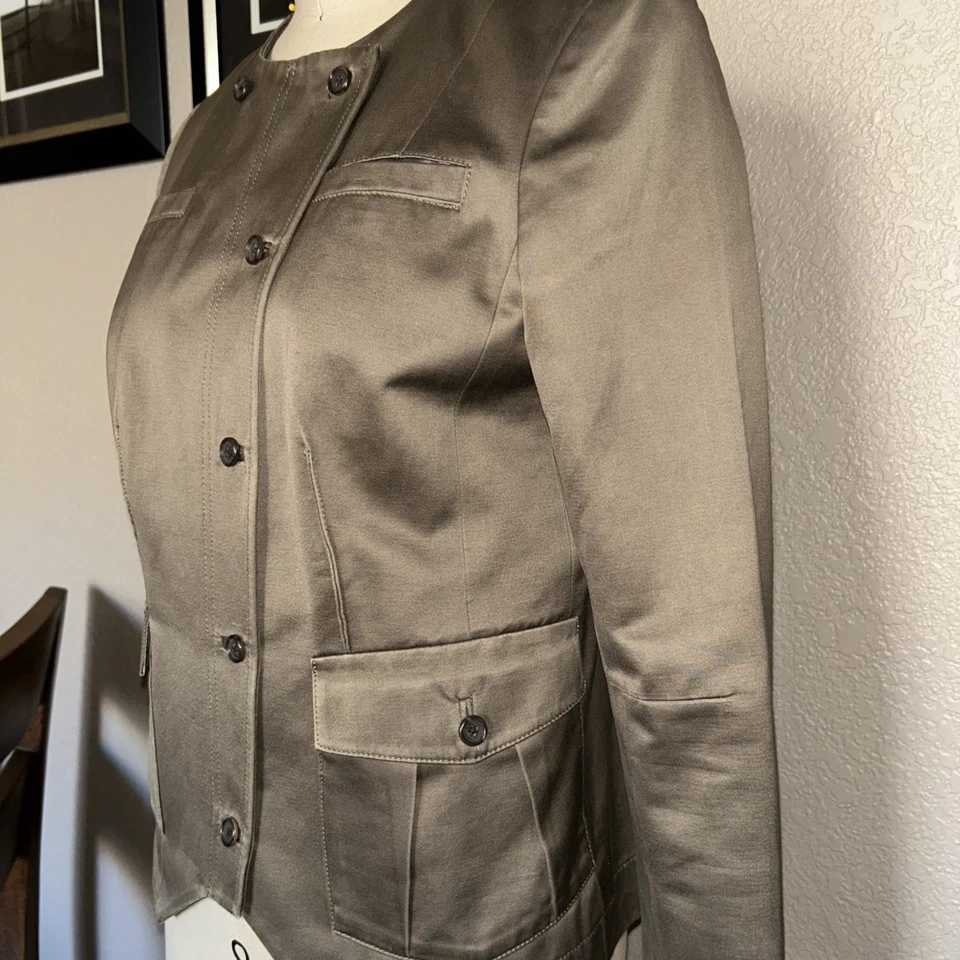 Chaqueta Blazer Banana Republic Verde Oliva Ropa de Trabajo Informal Mujer Talla 8 Foto 2 de 4