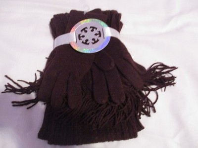NY&C Women's Scarf and Glove Gift Set Burgundy New York & Company
