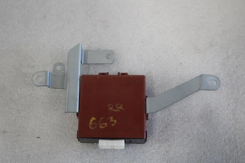 1995 1996 1997 1998 1999 2000 LEXUS SC300 SC400 MÓDULO RECEPTOR DE PORTA 89741-24100 - Imagem 2 de 4