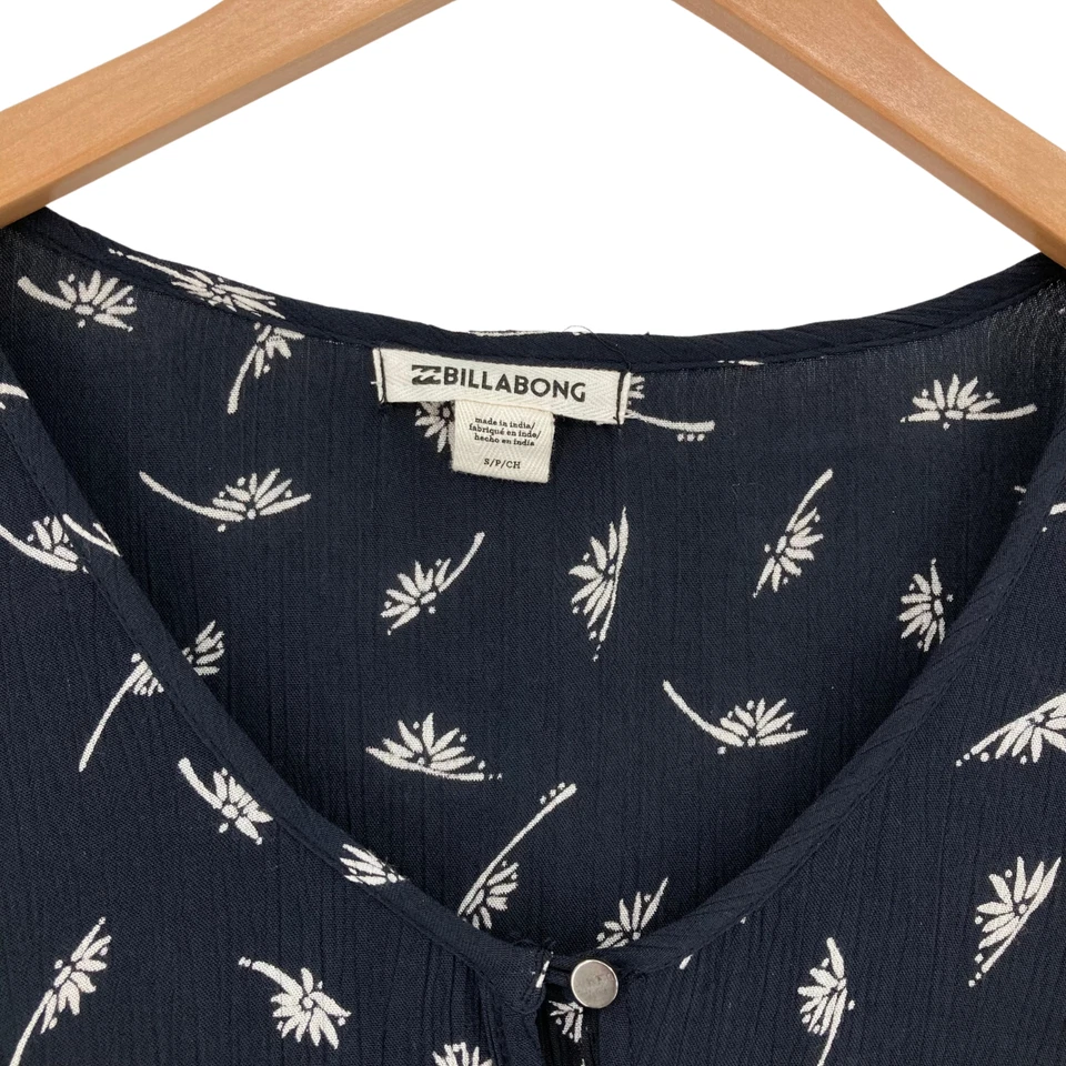 Billabong Women's Black Long Flared Sleeve V-Neck Button-Down Dress Size S/P - Image 4 of 4