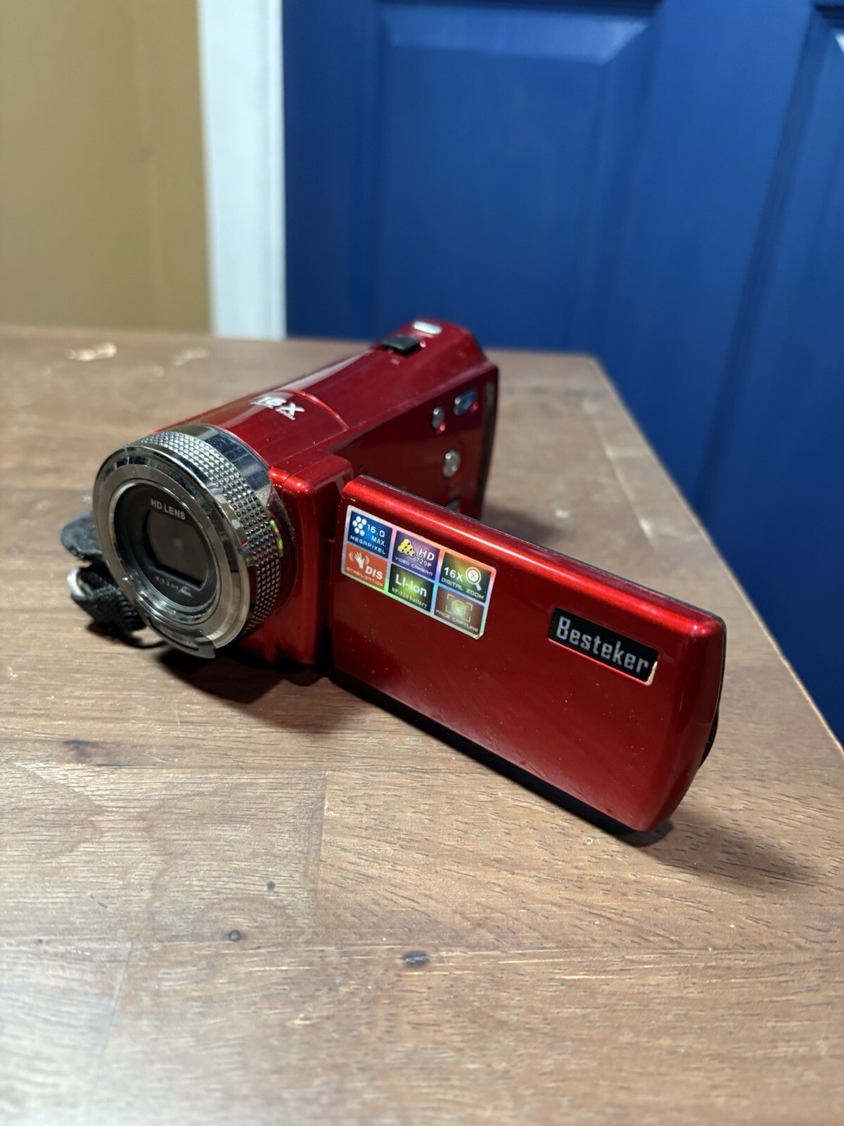 Besteker 1280x720 High Definition  16.0 Megapixels 