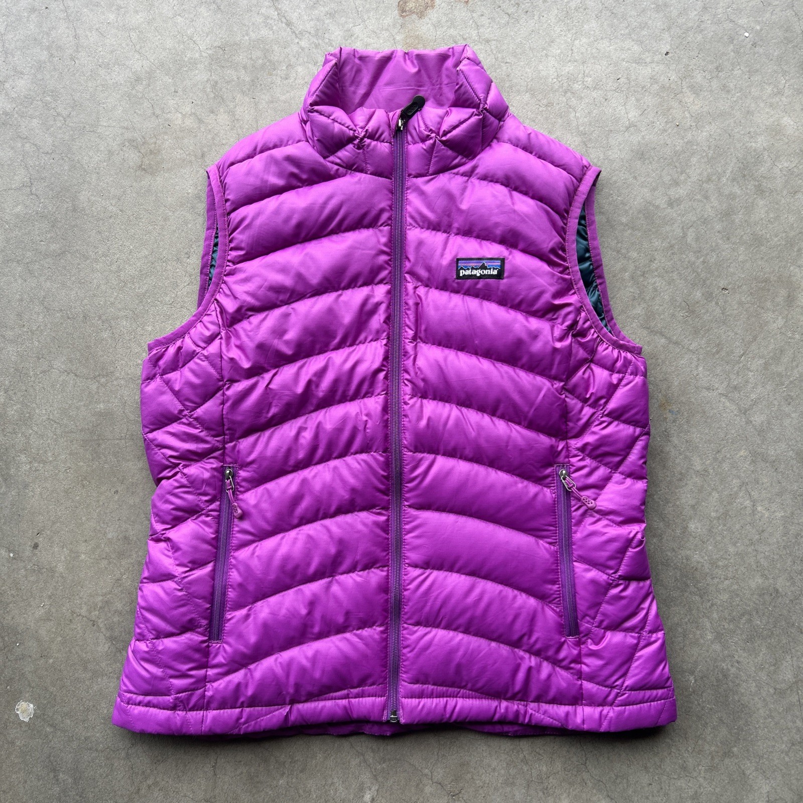 Women’s Patagonia Down Sweater Vest Purple Magenta Size Small