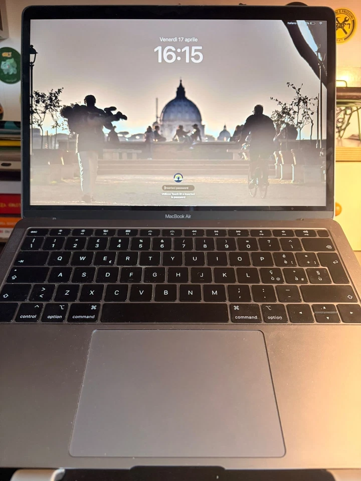 Apple MacBook Air 13.3" (128GB SSD), foto 1 di 5