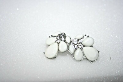 White Stone Cluster Pierce Earrings w/Rhinestone Accents in Silver Color Setting