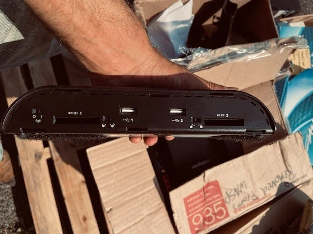 Cradlepoint MBR1400 V2 Wi-Fi Wireless Router MOBILE ROU W/ POWER ADA & ANETNNA'S - Image 4 of 4