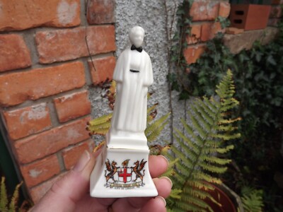 1915 Krankenschwester Edith Cavell Statue Crested China von Willow Art China London Crest