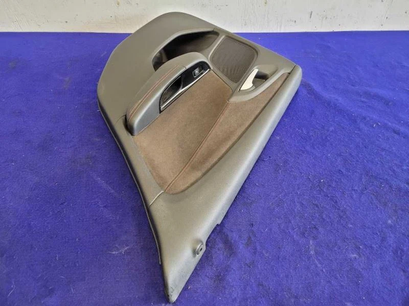 Chevrolet SS 2014-2017 6,2 L sedán pasajero puerta trasera derecha panel tarjeta embellecedor Foto 4 de 4