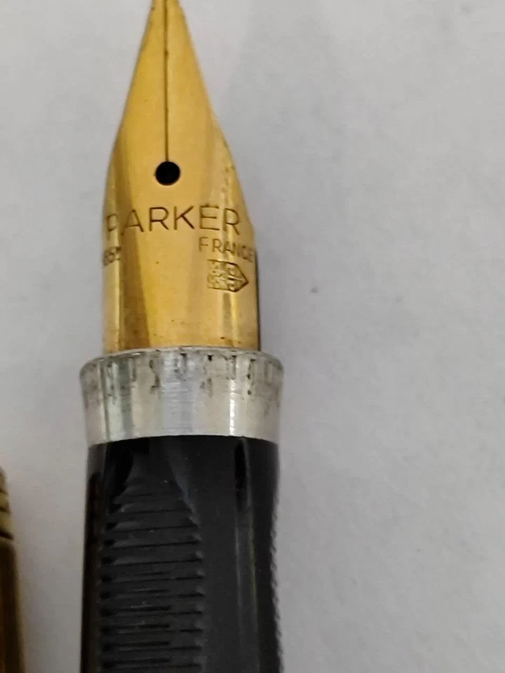 Vintage Parker 75 fountain Gold Plated 14k Nip Pen Gold Made in France Used - Image 2 of 4