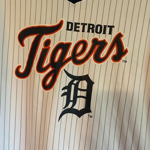 NWT NBA Detroit Tigers kids boys XXL 16 navy white v neck jersey - Picture 3 of 6