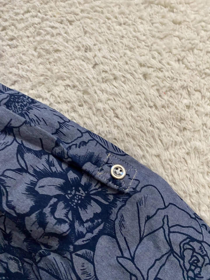 Karen Scott Women Floral 3/4 Roll Tab Sleeve Button-Up Shirt Blue Size M - Image 4 of 4