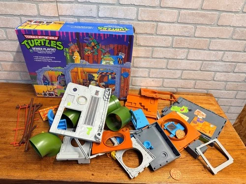 Vintage 1989 Playmates Teenage Mutant Ninja Turtles Sewer Lair Playset BOX TMNT