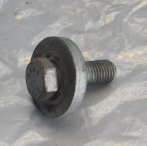 Audi A4 B6 8E 1,9 TDI AVB Schraube Nockenwellen Rad #11197-B99