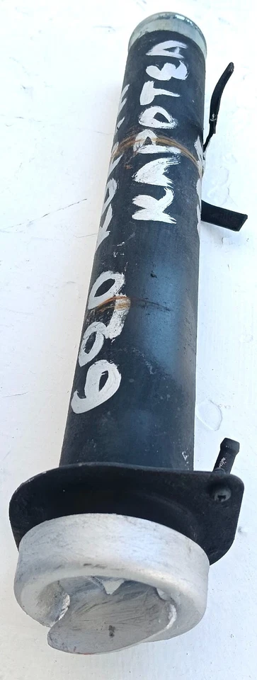 Nissan Datsun 620 platón corto P/U UTE modelo 1976 78 motor J15 tanque de combustible usado Foto 4 de 4