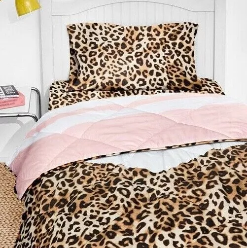 Victorias Secret Pink REVERSIBLE Bed In A Bag Twin XL Comforter