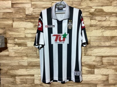 JUVENTUS 2001 2002 European Home Football Shirt Soccer Jersey
