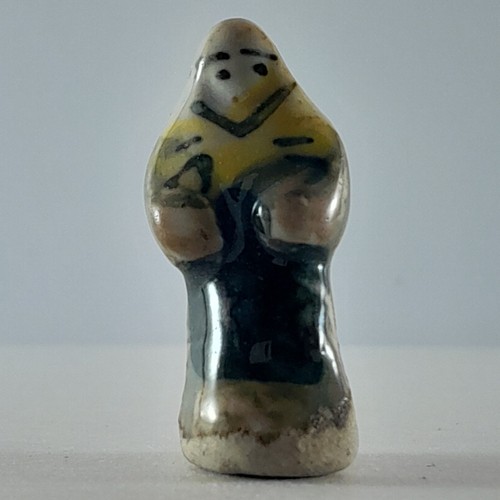 Fève Géante Saturnin – Statuette Céramique – Saturnin Le Routard – Collection
