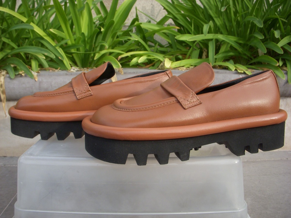 じろ JW Anderson ローファー　39サイズ じろ JW Anderson ローファー 39サイズ JW アンダーソンが新作