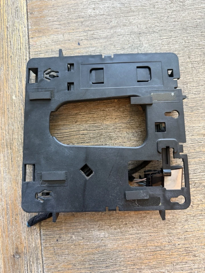 Модуль управления замком двери 2010-2015 GMC Terrain от оригинального производителя 13503205 - Изображение 3 из 4