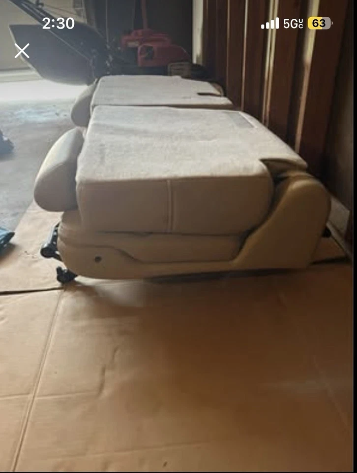 2014 Cadillac Escalade Seats Second Row Captains Row Seats Leather Seats OEM - Image 3 of 4