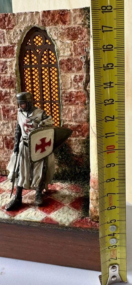 TEMPLARE cavaliere crociato figurini resina 1/18 diorama modellino - Immagine 2 di 4