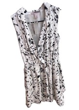 Forever 21 Women's Black/White Devil Wears Prada Abstract V-neck Collar Dress S