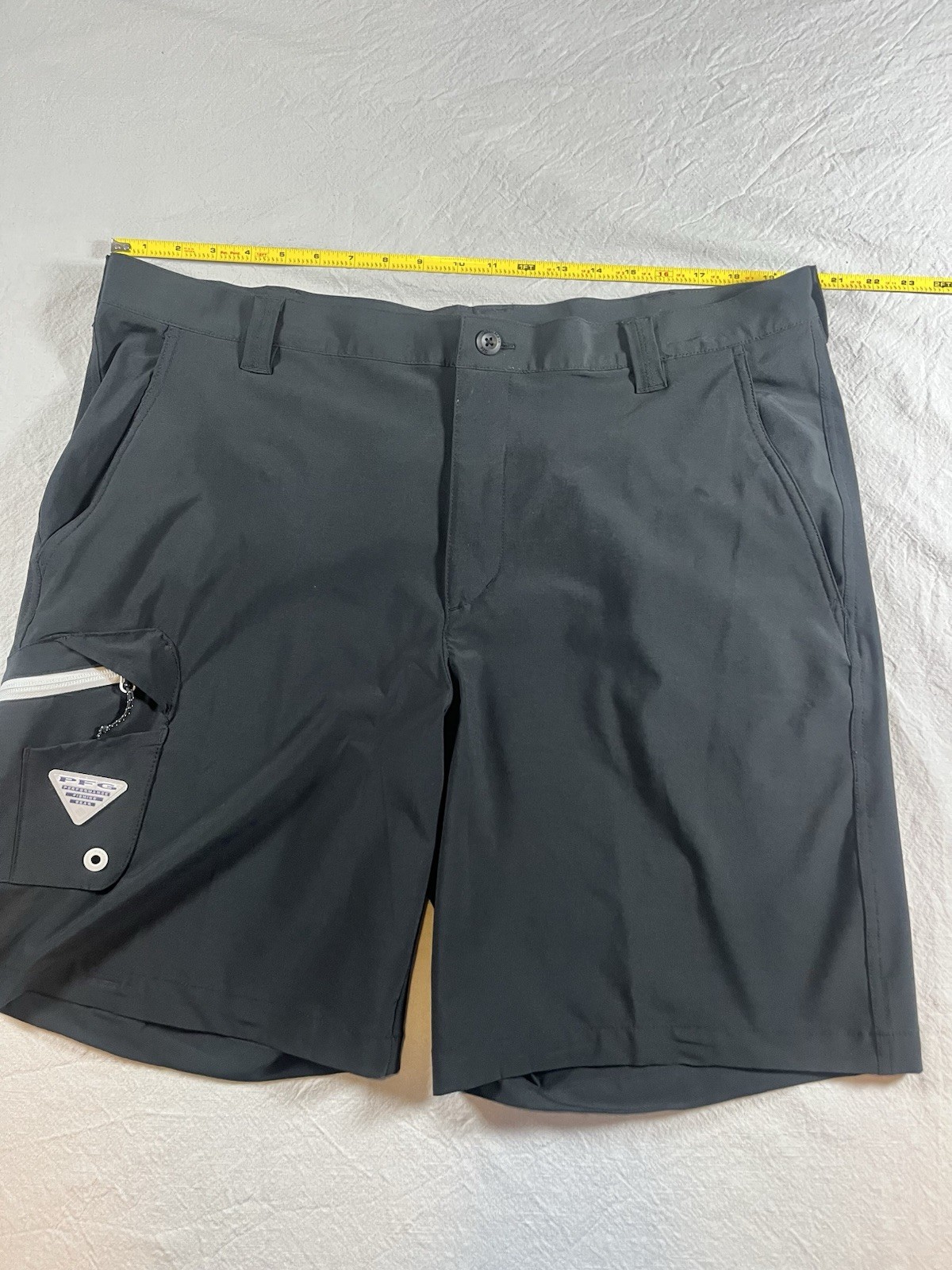 Columbia PFG Terminal Tackle 10" Fishing Shorts Men's 40 Black Lake Beach NWOT image 5